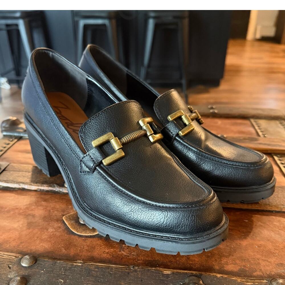 ZODIAC Gemma Heeled Loafer
